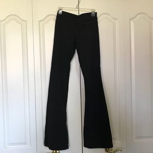 Lulu Inseam: LONG or TALL Groove pants